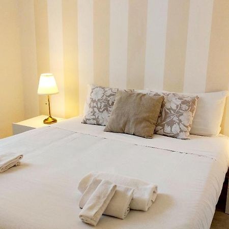 Bbhome Stylish Gold Apartment Near Trastevere Station 罗马 外观 照片