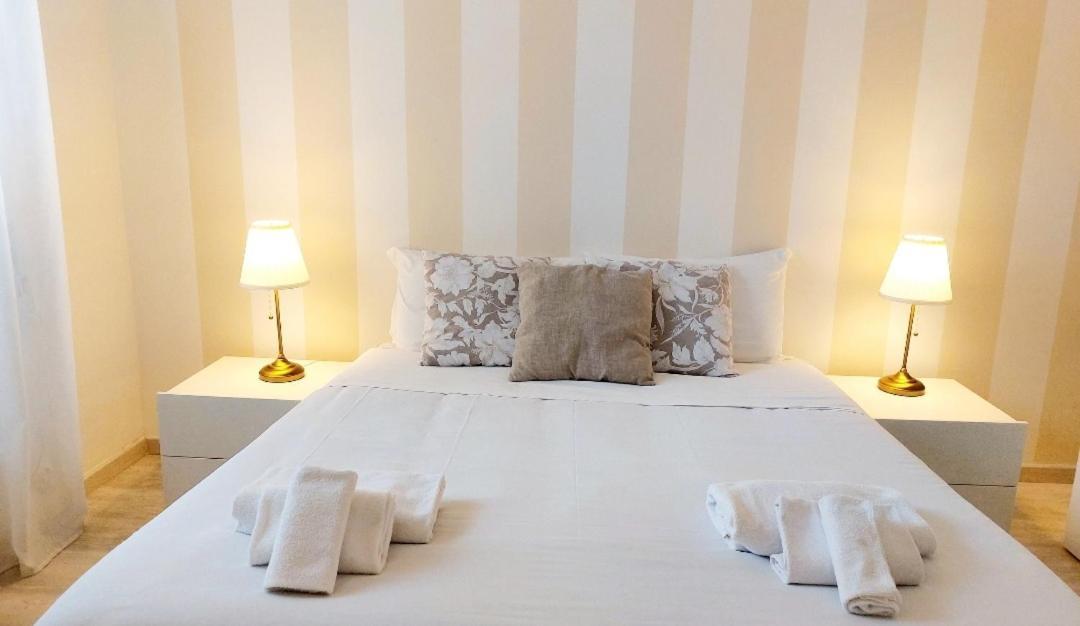 Bbhome Stylish Gold Apartment Near Trastevere Station 罗马 外观 照片
