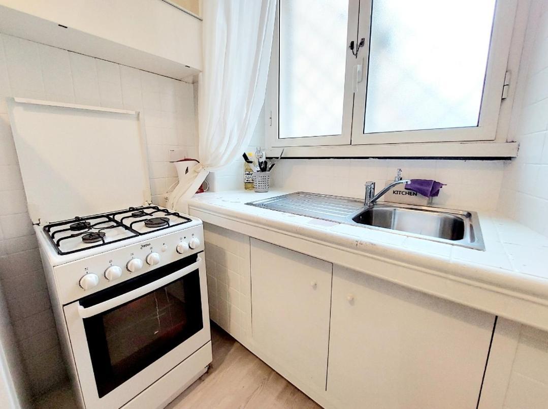 Bbhome Stylish Gold Apartment Near Trastevere Station 罗马 外观 照片