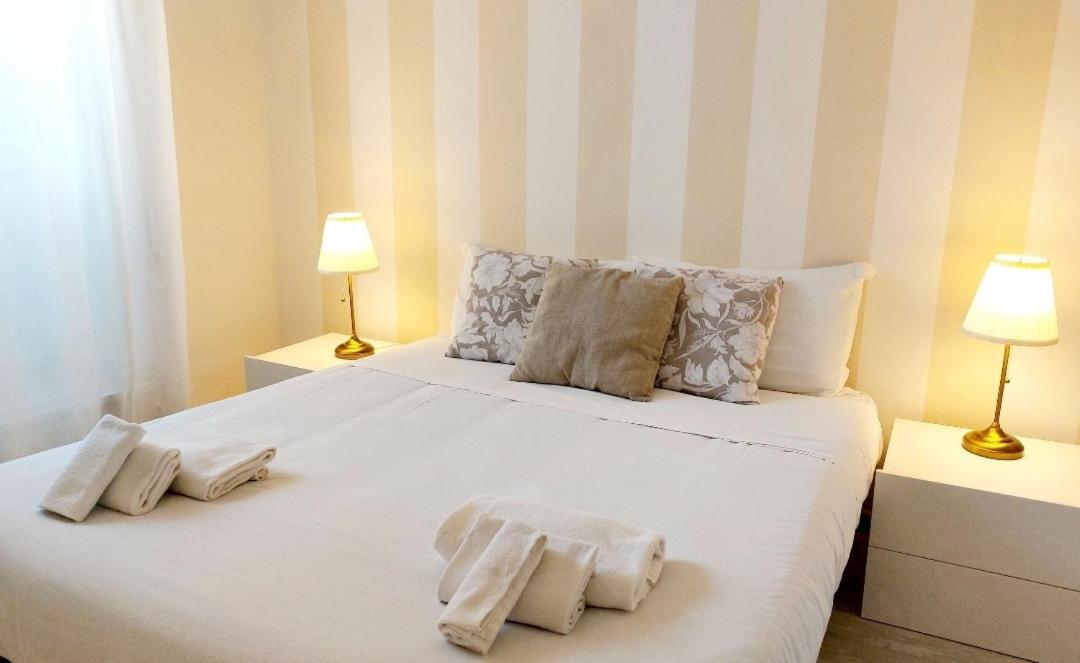 Bbhome Stylish Gold Apartment Near Trastevere Station 罗马 外观 照片